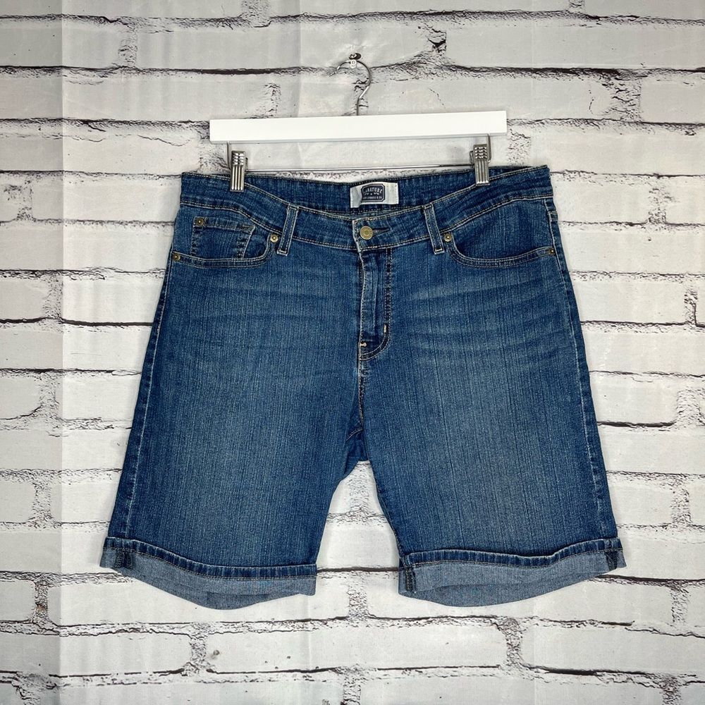 Levi’s Signature Blue Denim Jean Shorts 14 Mid‑Rise Casual Summer Streetwear Y2K